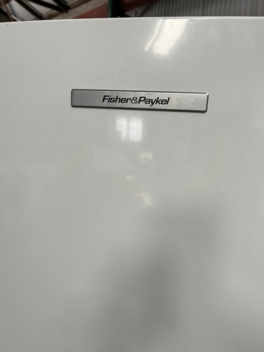 Second hand Fisher&Paykel 304l vertical freezer E308 - Second Hand Appliances Geebung
